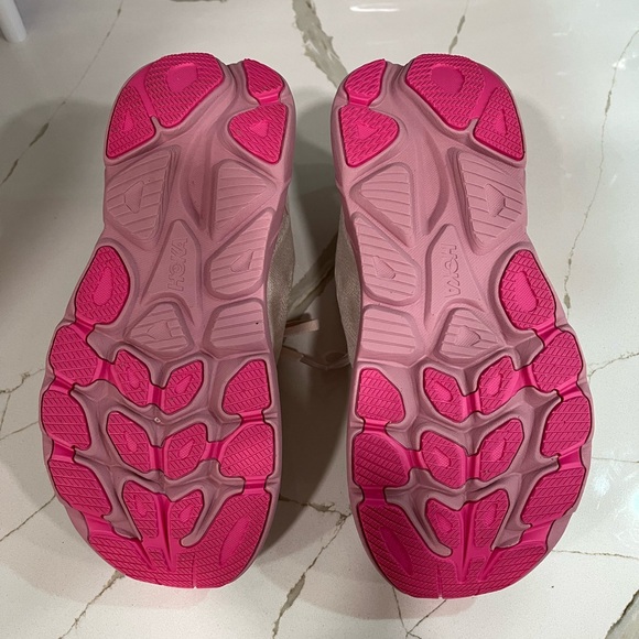 Hoka Clifton 10 Running Shoes. Women’s Size 8B Color Rose Cream / Dried Rose - Picture 8 of 9